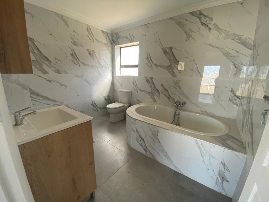 5 Bedroom Property for Sale in Dana Bay Western Cape
